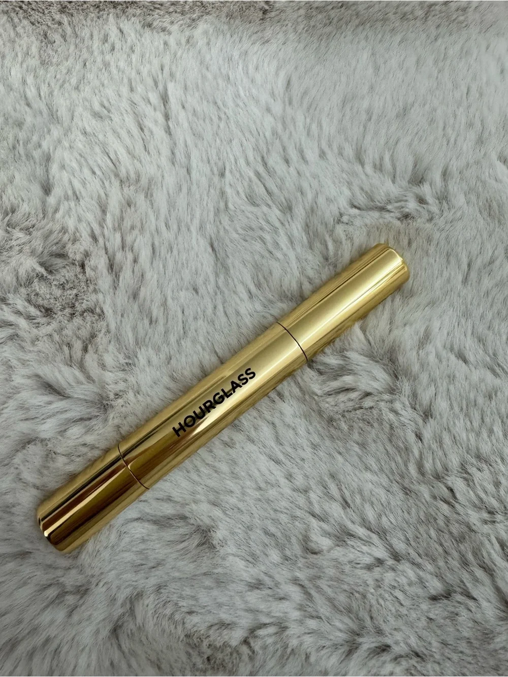 Hourglass Phantom Volumizing Glossy Lip Balm- Slip